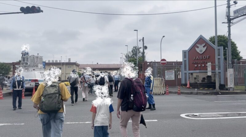 横田基地友好祭入口